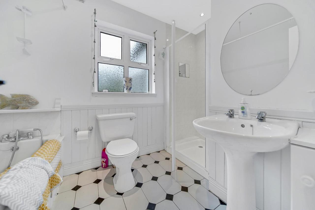 Luxury With Games - Sleeps 10 Holiday home