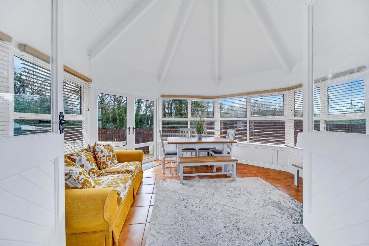 Luxury With Games - Sleeps 10 Holiday home
